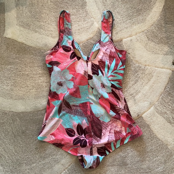 Le Cove floral one-piece swimsuit SZ 22 - Picture 2 of 3